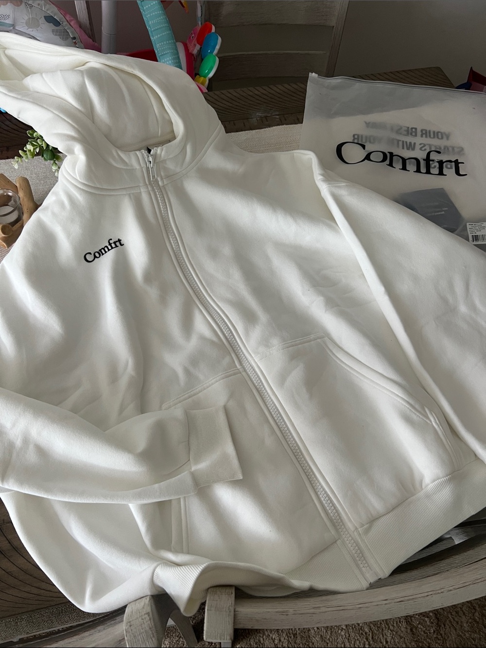 Comfrt Women's White Full-Zip Hoodie